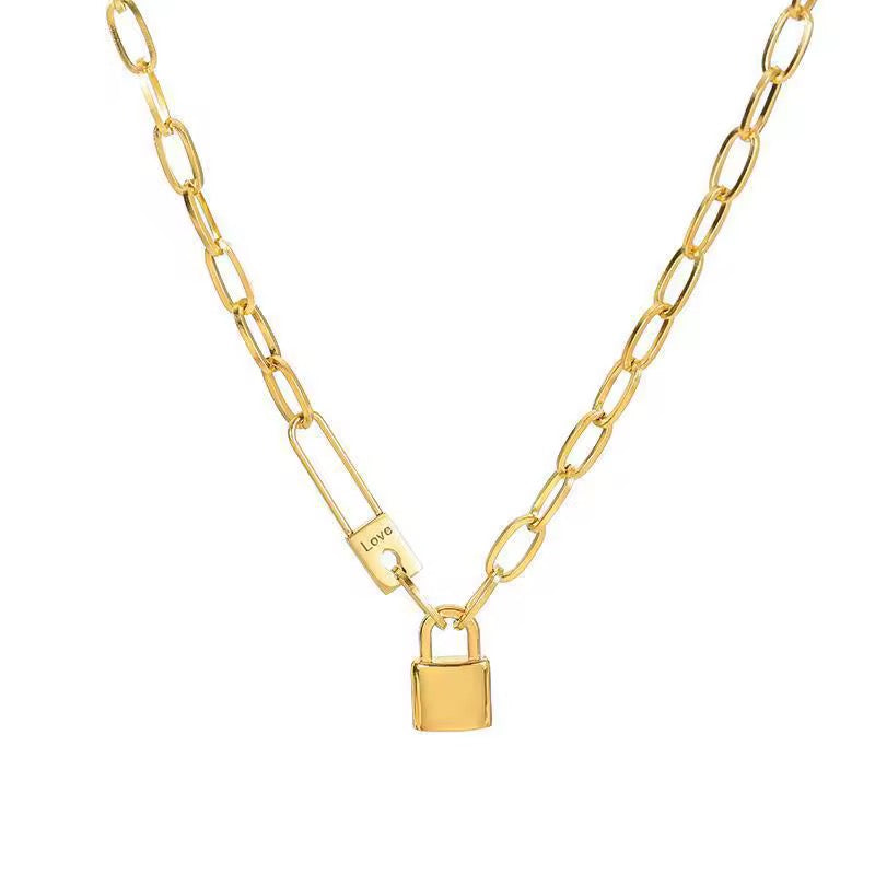 „Locked in Love“ – Schlosskette